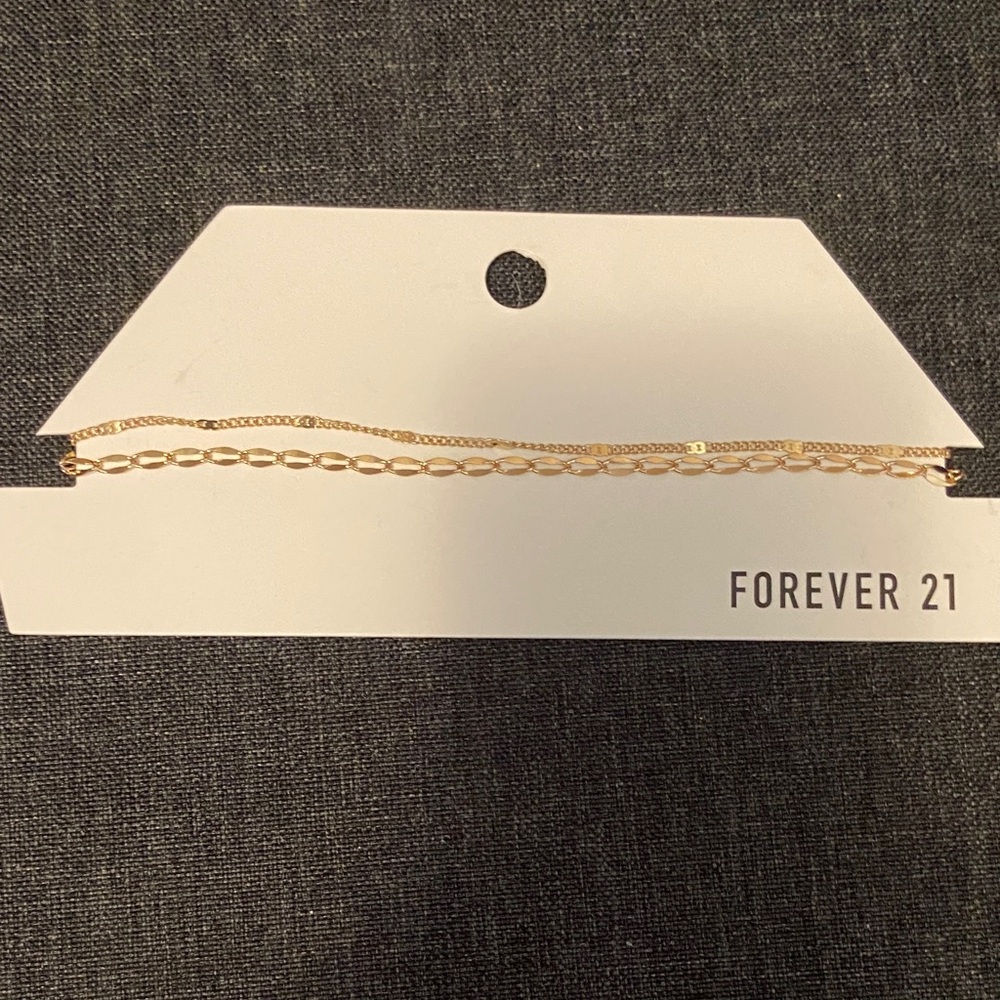 Forever 21 Elegant Gold Chain Necklace